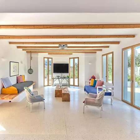 Luxury Libra - Allparos Villa